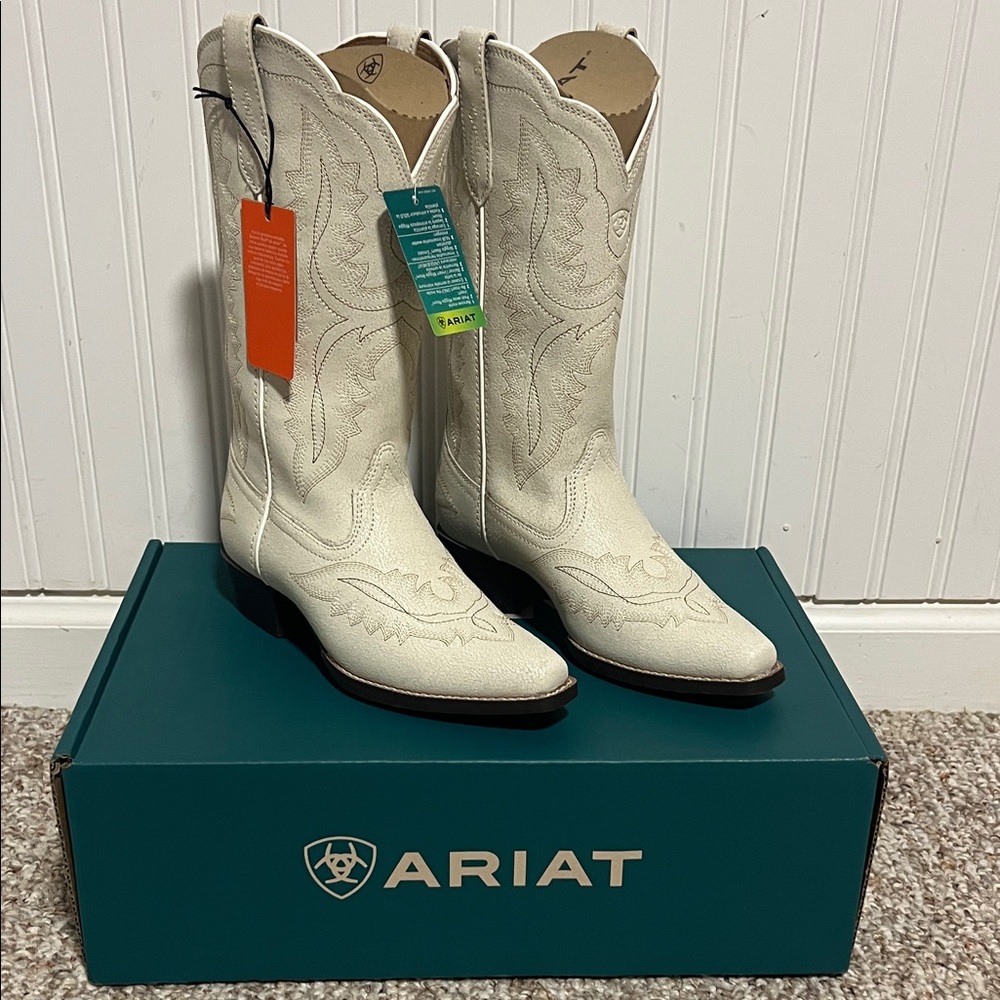 Ariat Cream Western Boots